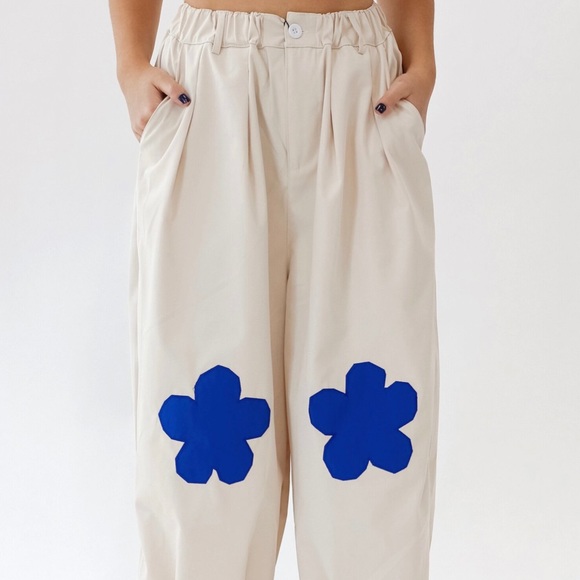 Mary Lo flower power pants - Picture 4 of 5